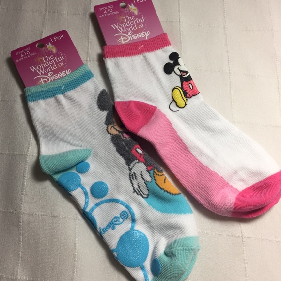 New women’s Mickey Mouse socks 2 pr - Picture 2 of 5